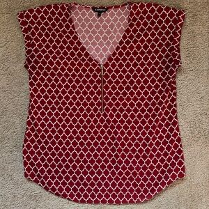 EXPRESS Red Short Sleeve Printed Blouse